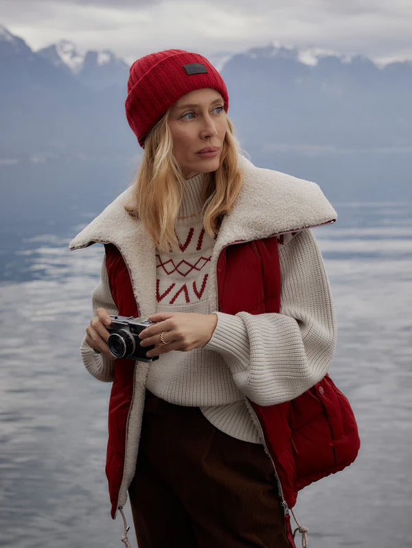 Varley Brock Puffer Gilet - Red Dahlia